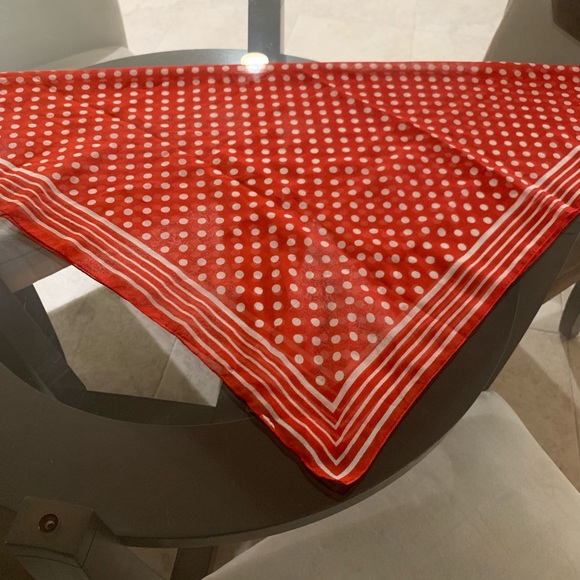 Scarves - Picture 3 of 7